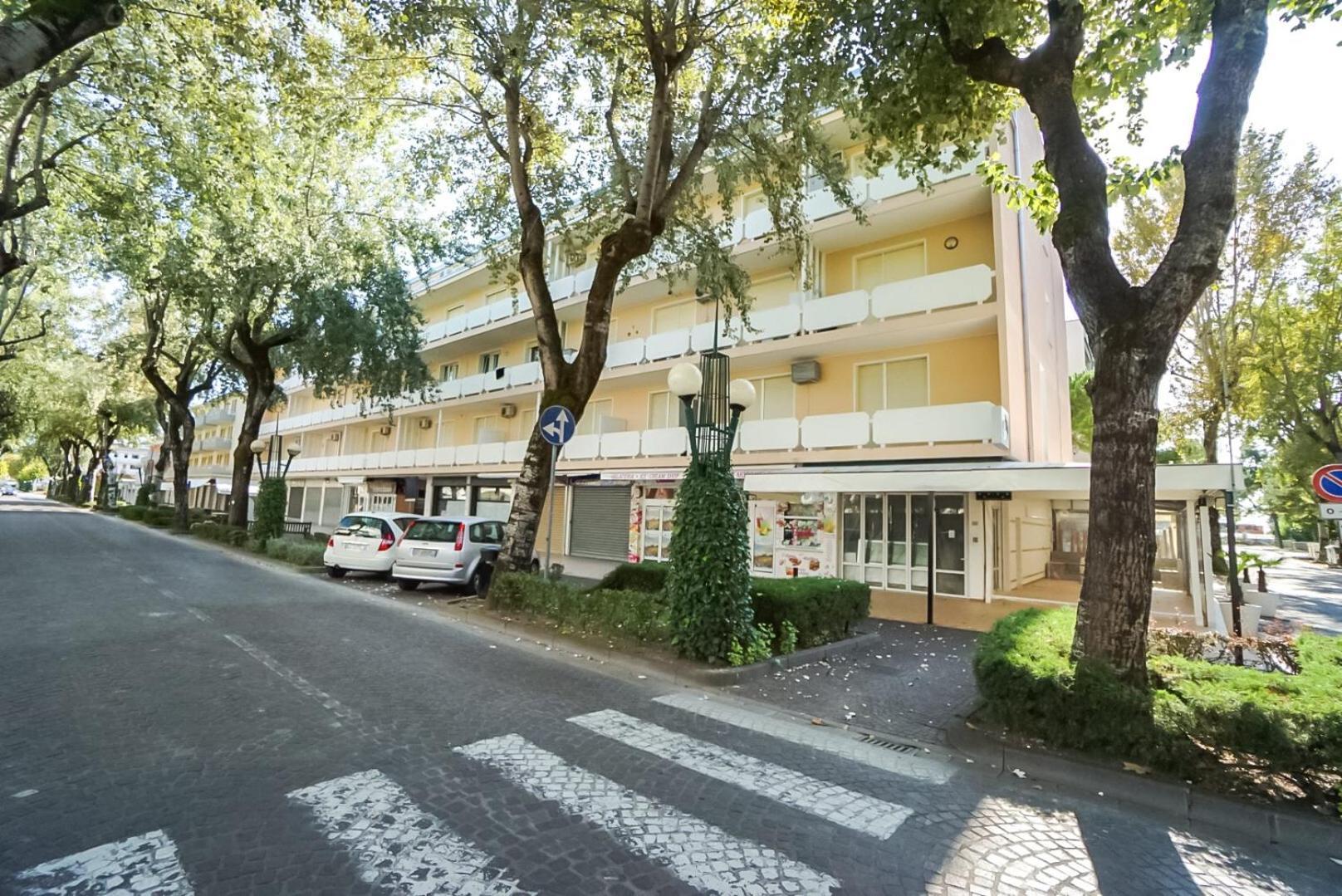 Condominio Bussola 비비오네 외부 사진